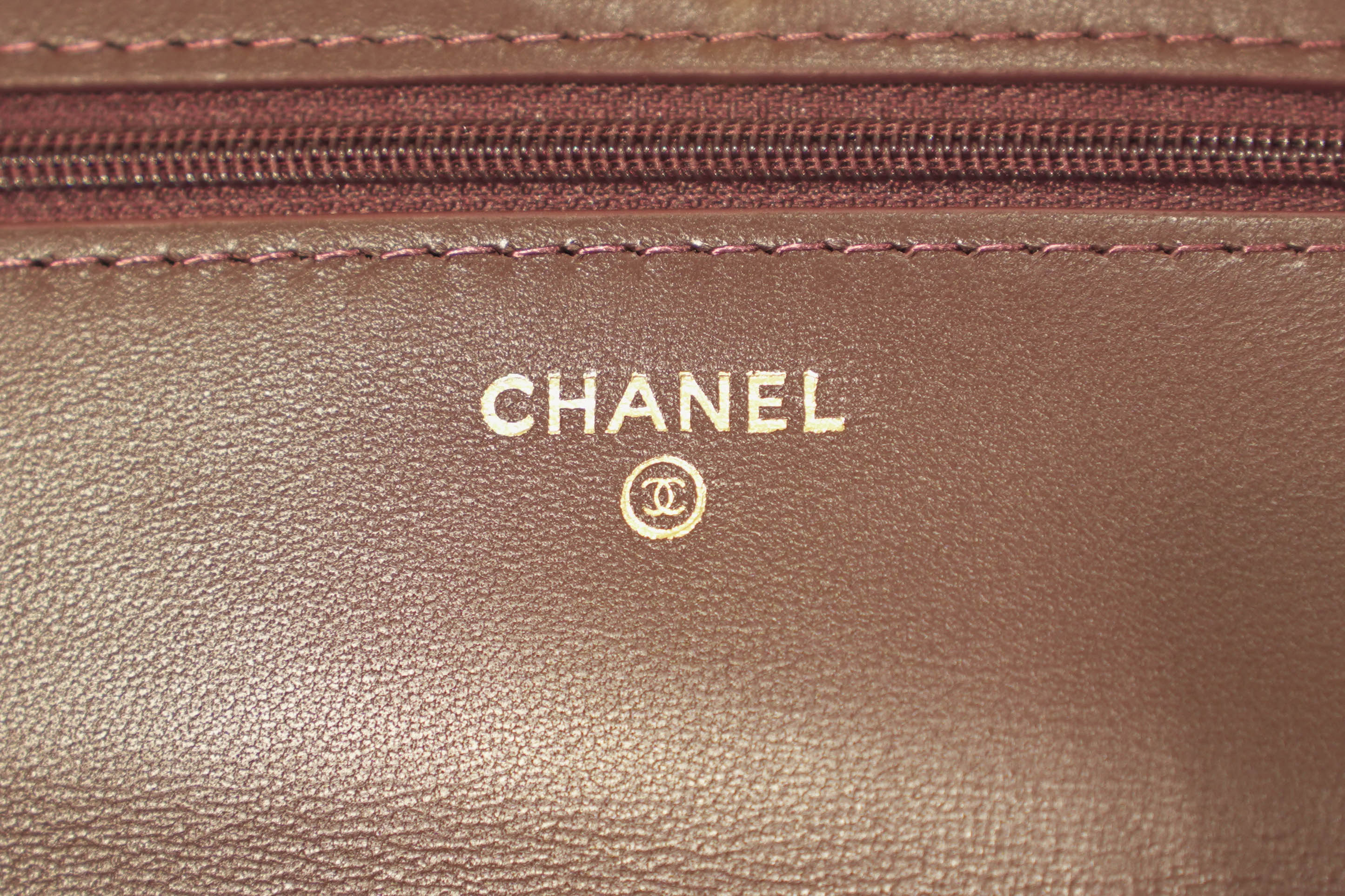 Chanel | Wallet on Chain – Lambskin – Burgundy – Gold Hardware