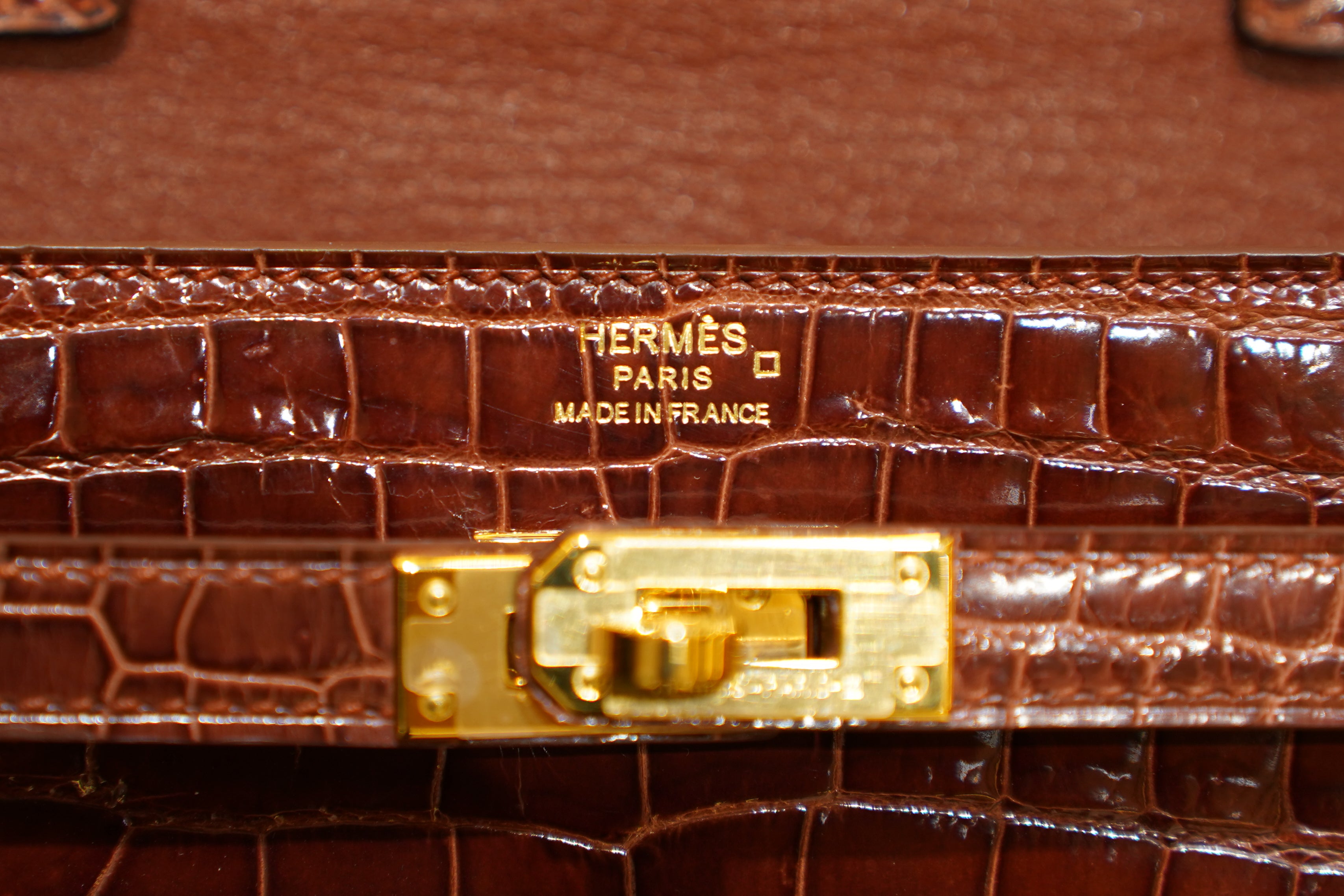 Hermes | Kelly To Go Wallet – Crocodile Leather – Brown – Gold Hardware