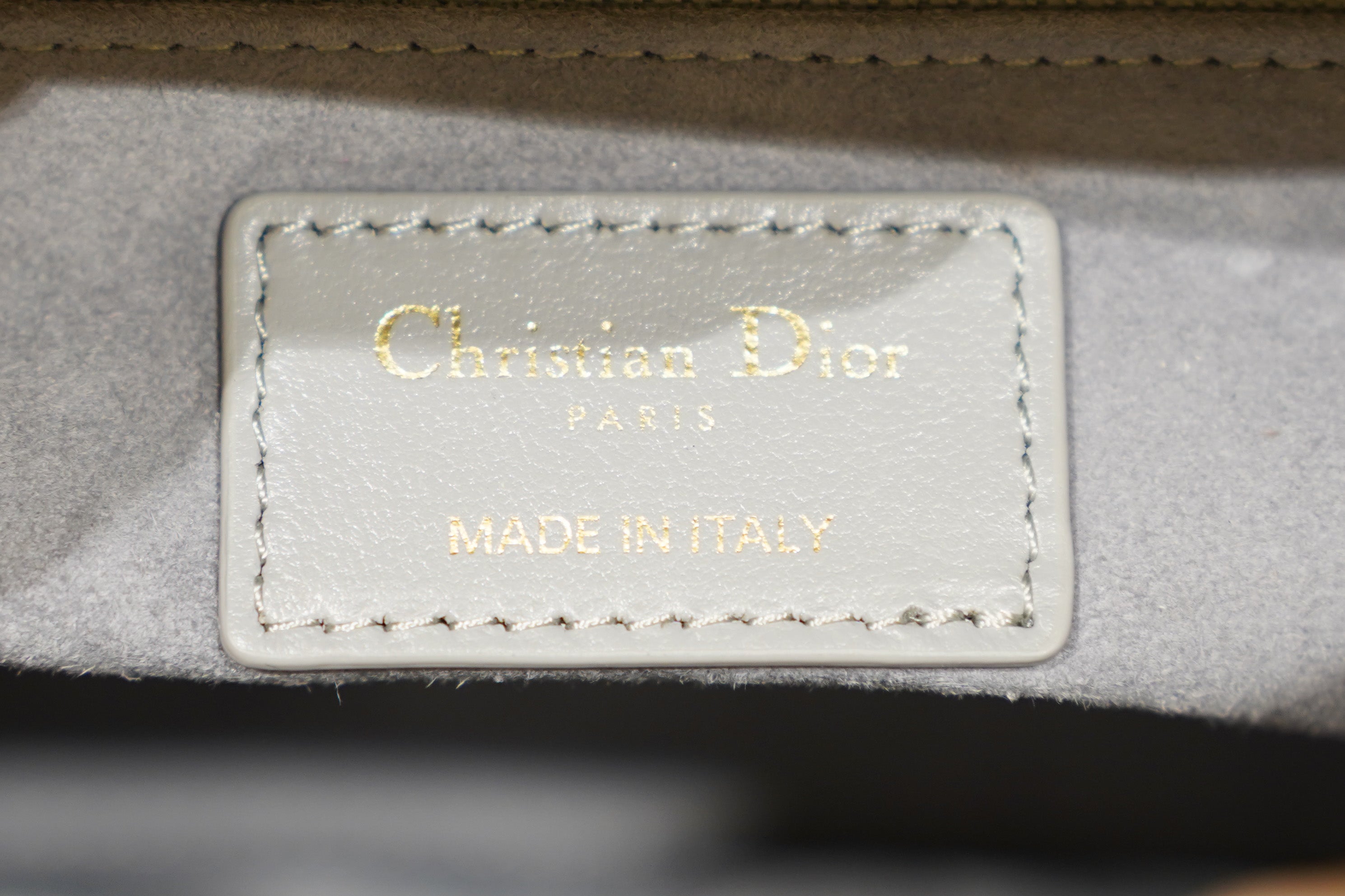 Dior | Lady Dior – Cuir d'agneau – Gris – Quincaillerie dorée