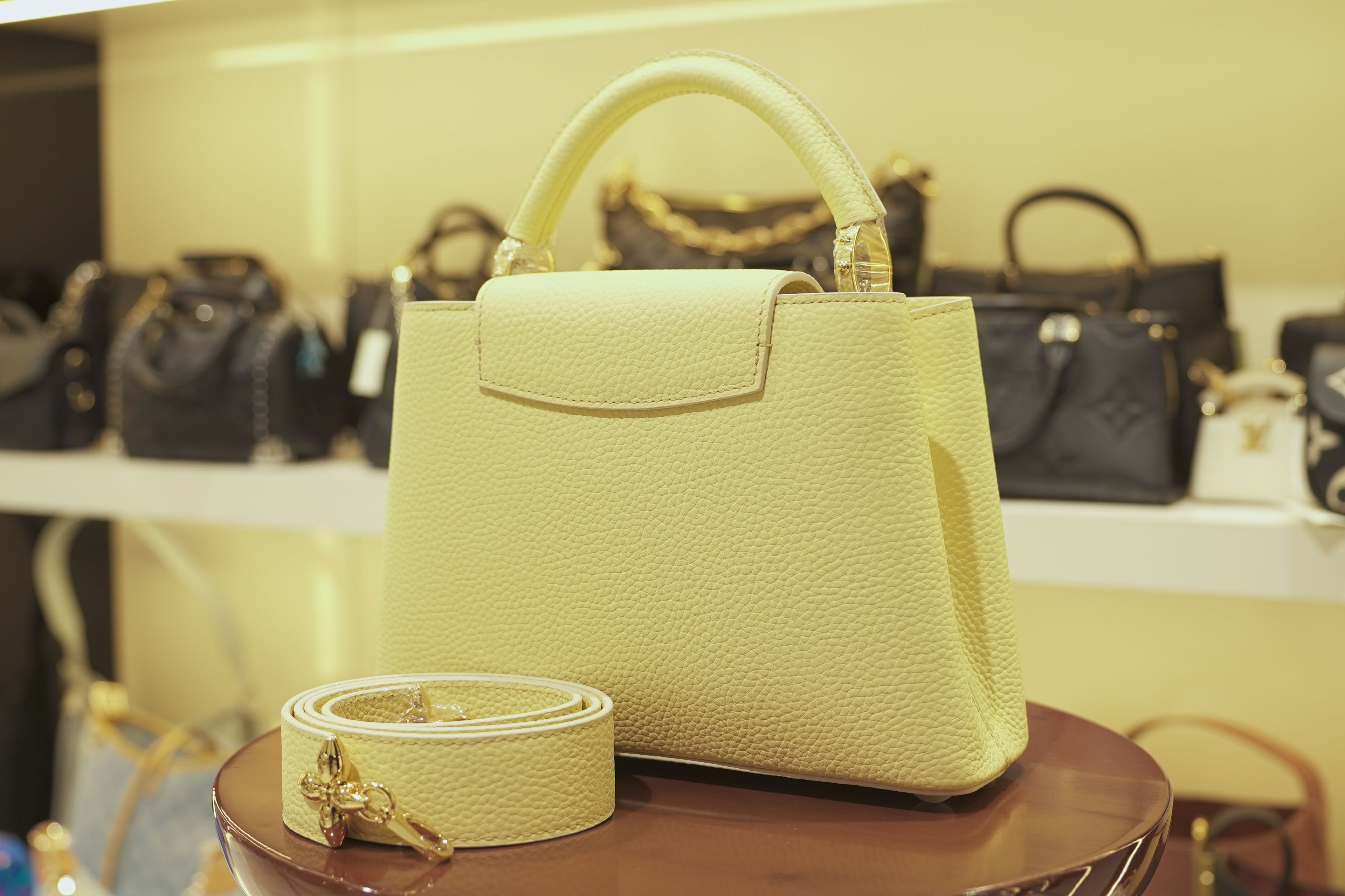 Louis Vuitton | Capucines – Leather – Yellow – Gold Hardware