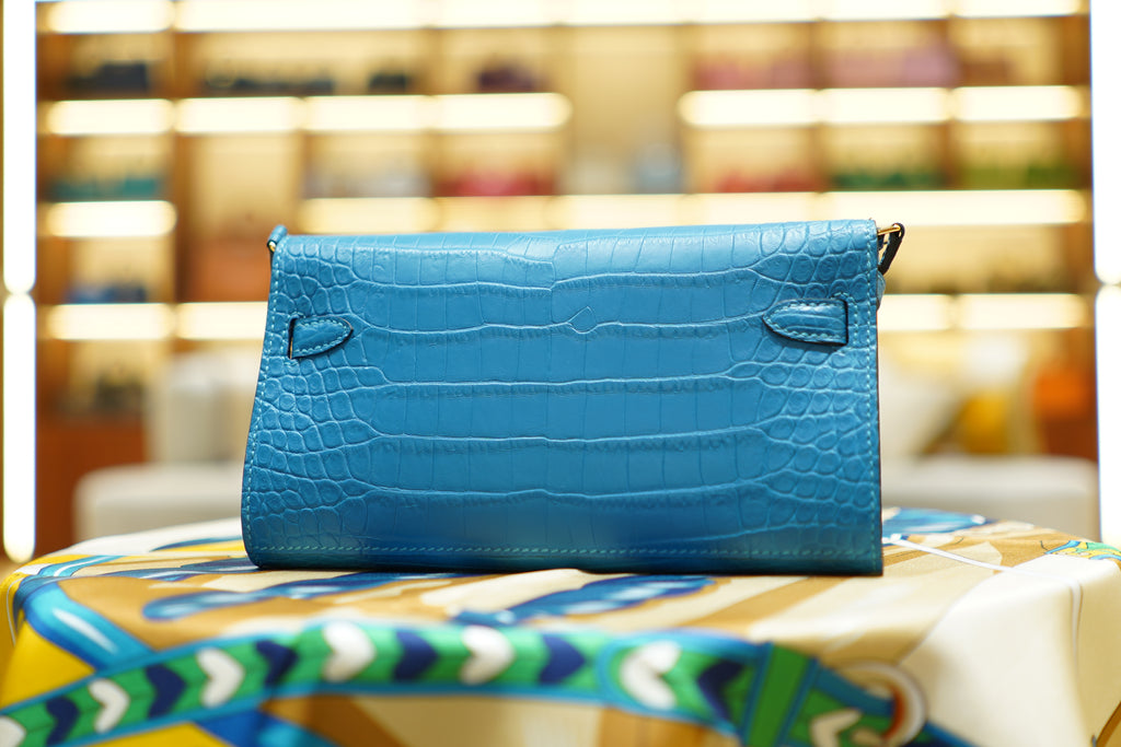 Hermes | Kelly To Go Wallet – Crocodile – Blue – Gold Hardware