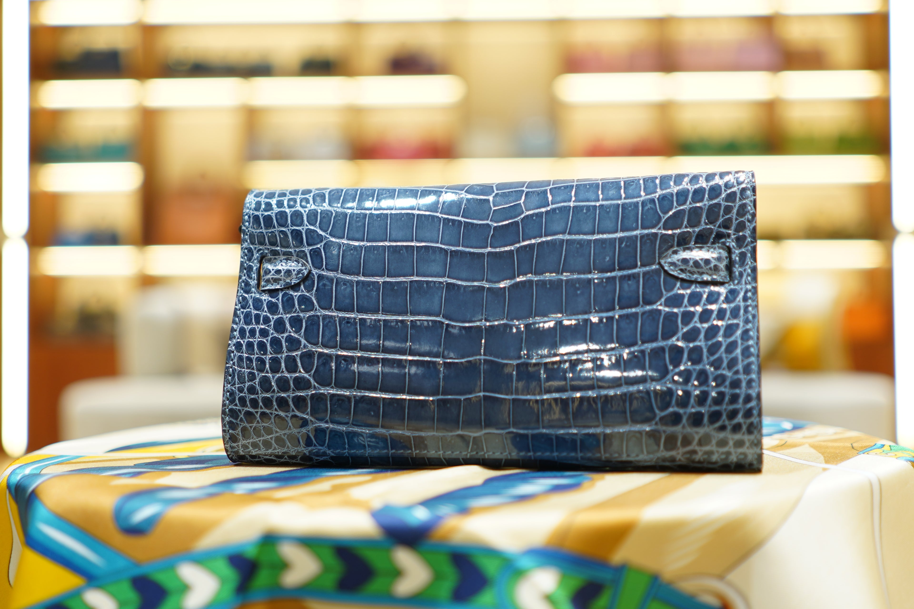 Hermes | Kelly – 28 – Crocodile Leather – Blue – Gold Hardware