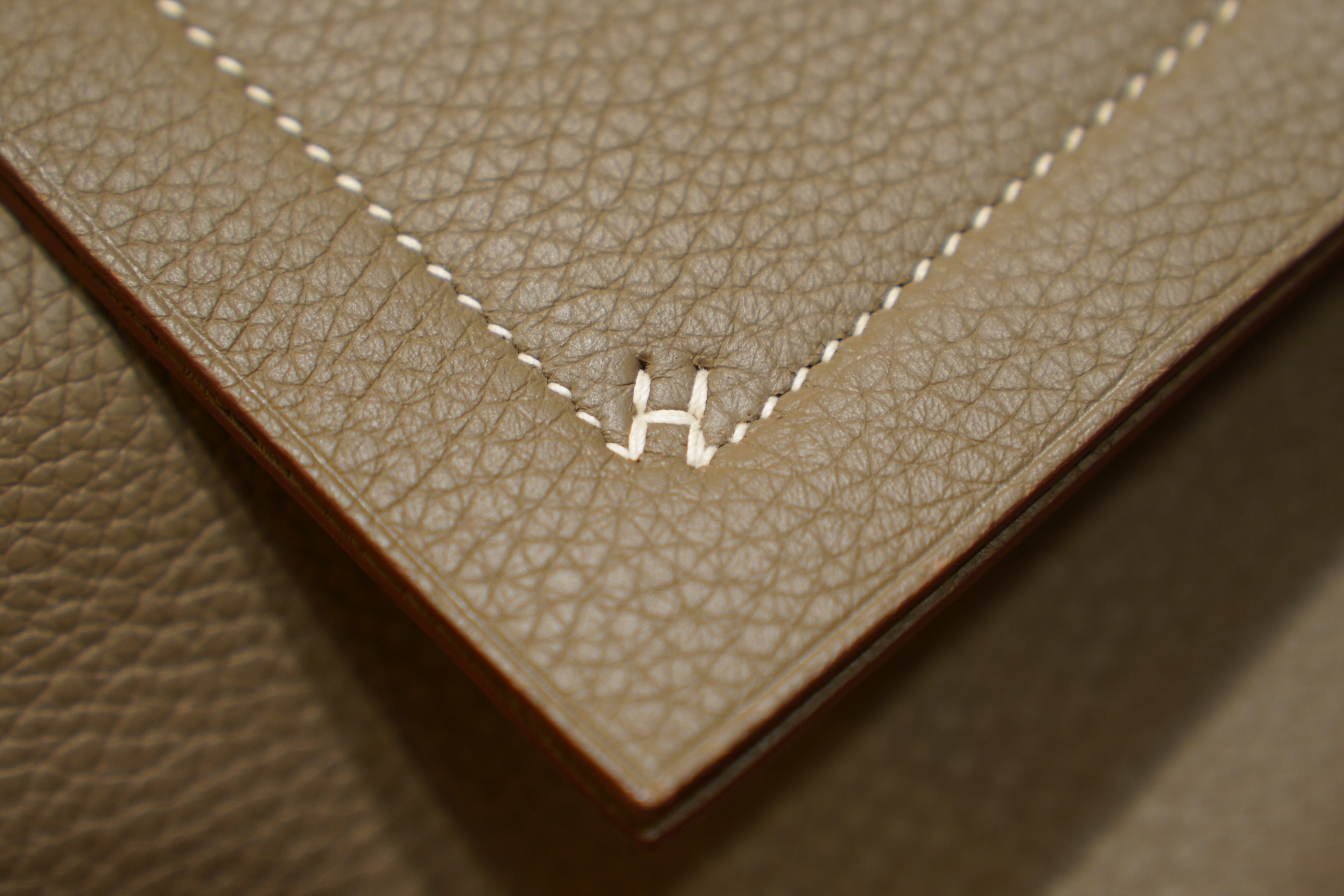 Hermes | Clemence Cabasellier 31 – Clemence – Beige – Gold Hardware