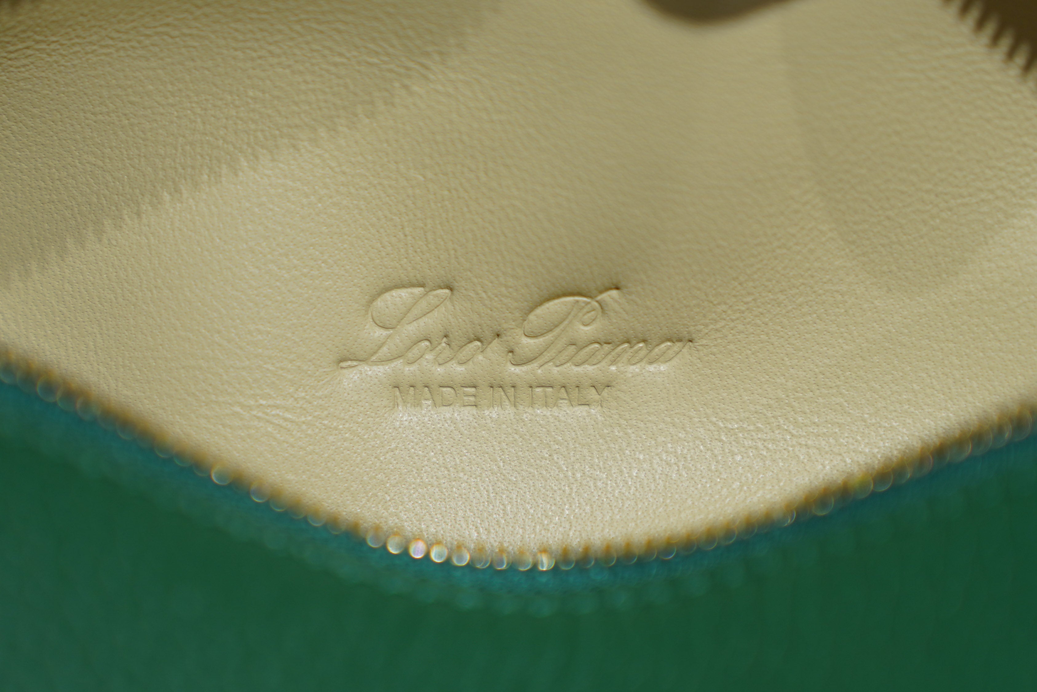 Loro Piana | Extra-Pocket-L19 – Leather – Green – Gold Hardware