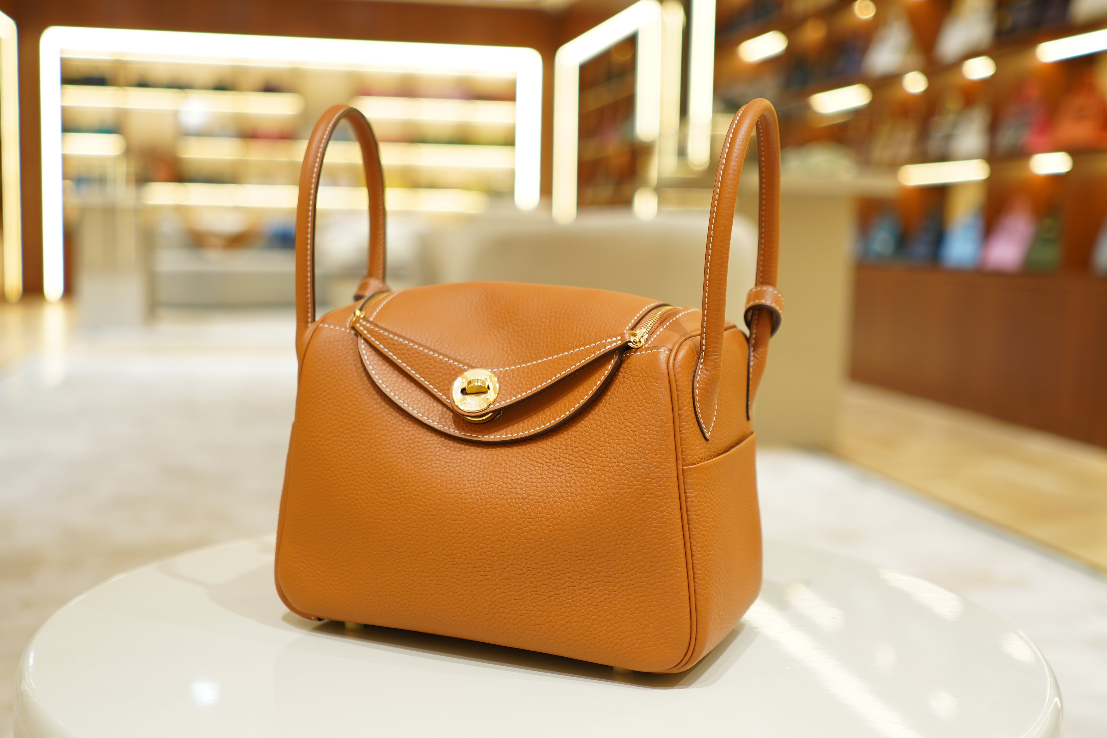 Hermes | Lindy Large – Togo – Orange – Gold Hardware