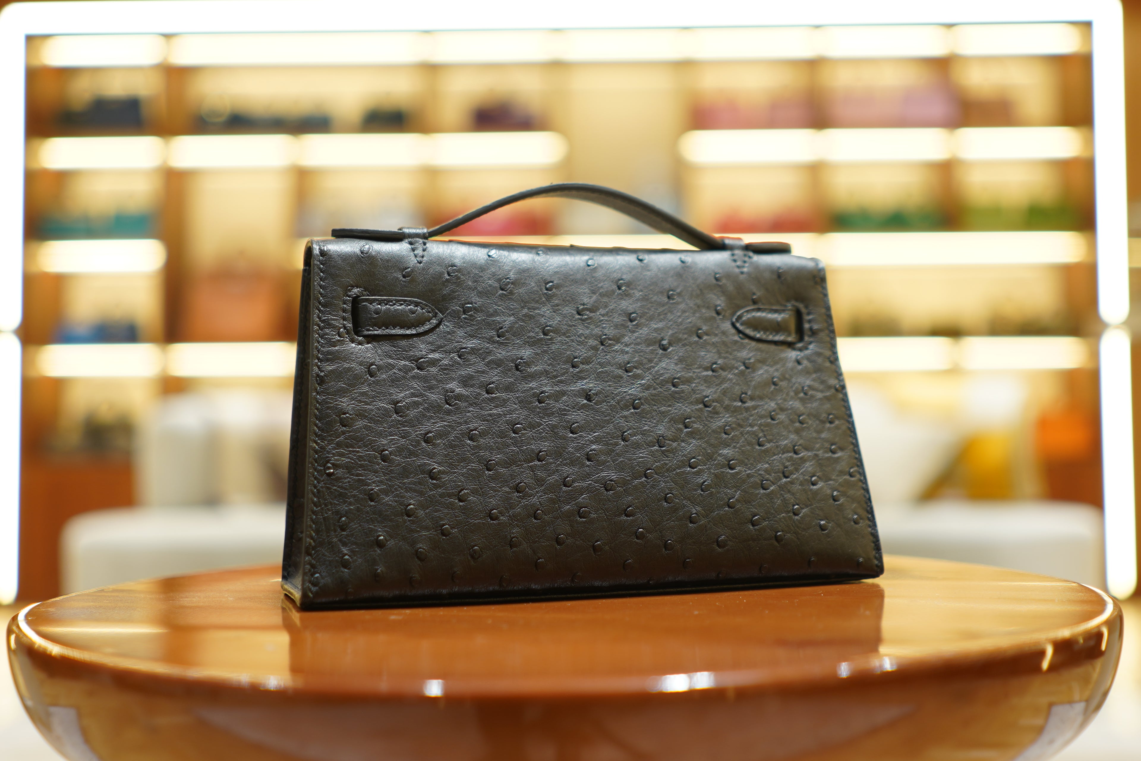 Hermes | Kelly Pochette – Ostrich Leather – Black – Gold Hardware