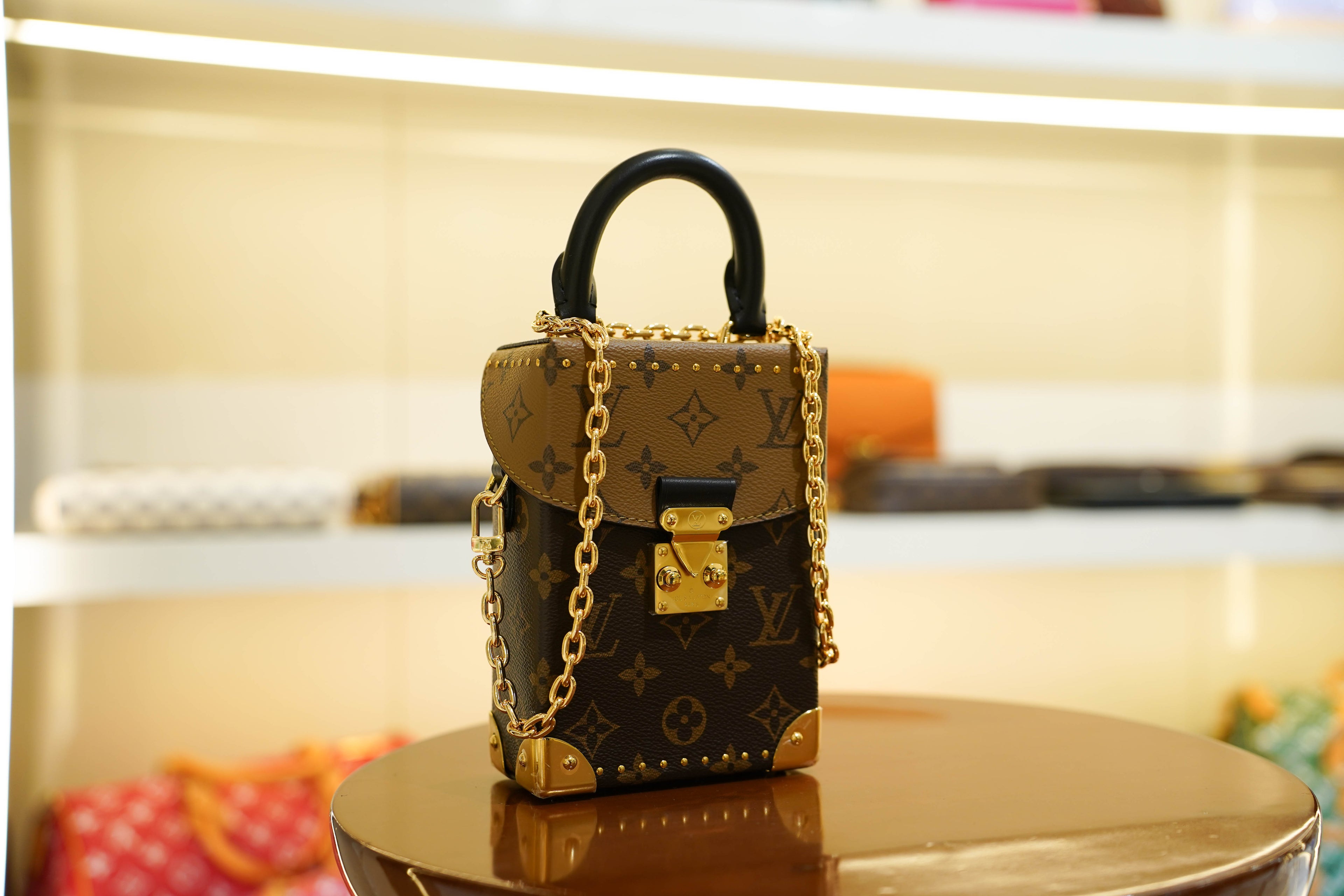 Louis Vuitton | Petite Malle – Canvas – Monogram – Gold Hardware