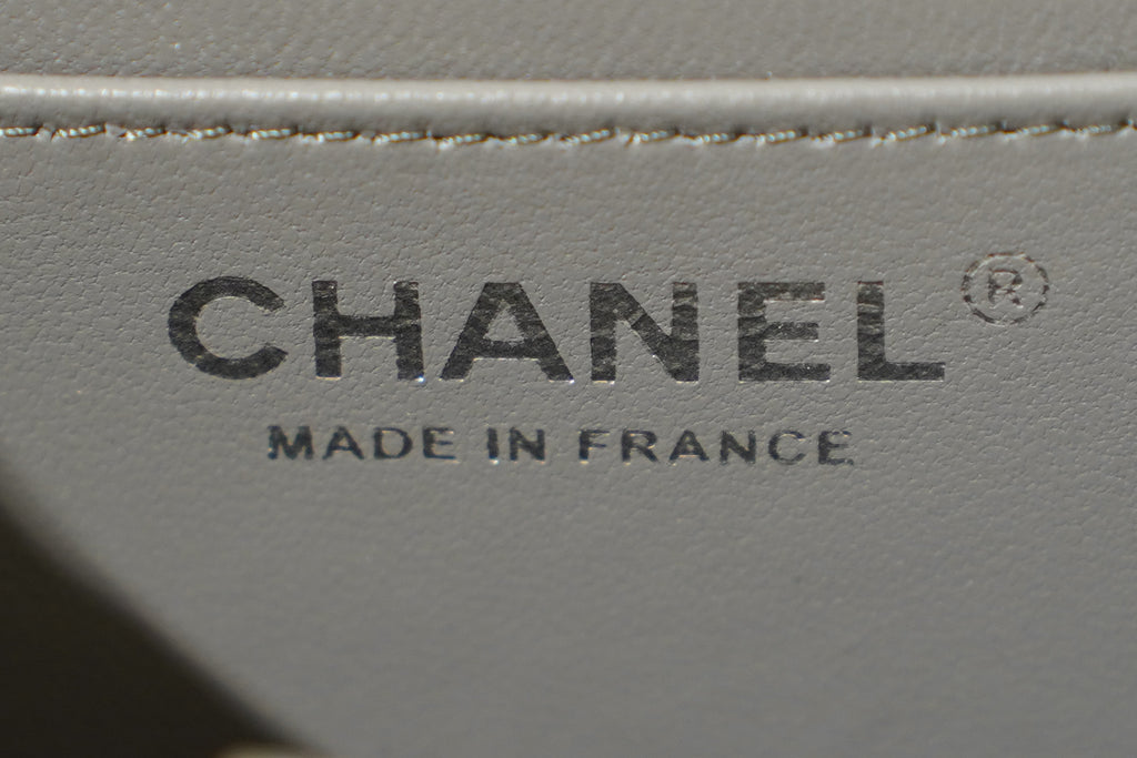 Chanel | Square Mini Flap Bag – Lambskin – Grey – Silver Hardware