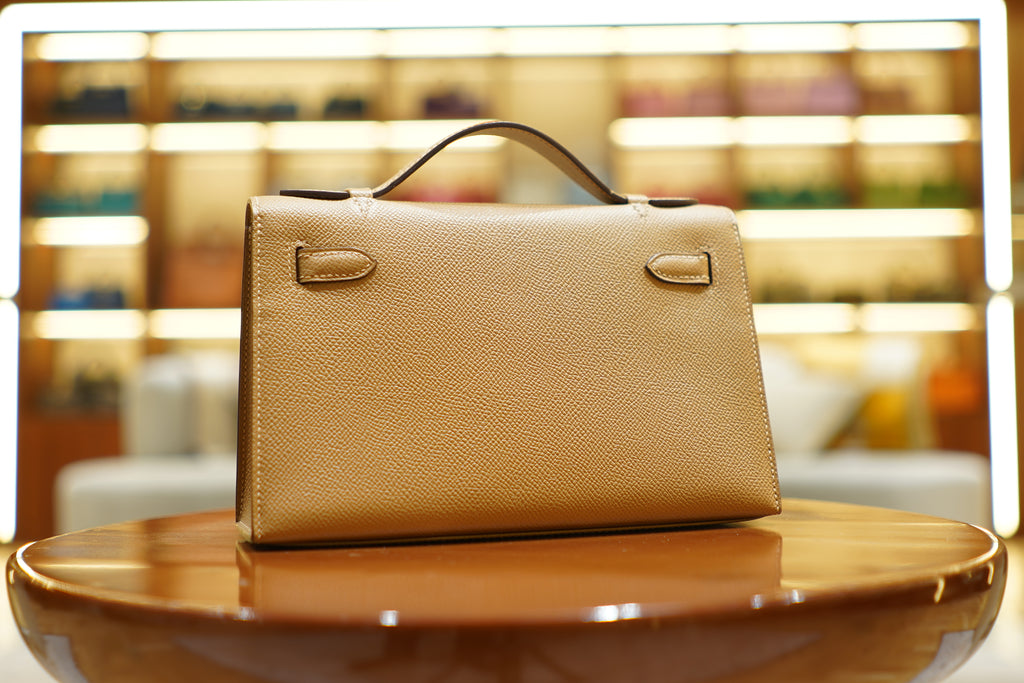 Hermes | Kelly Pochette – Epsom – Beige – Goldene Hardware