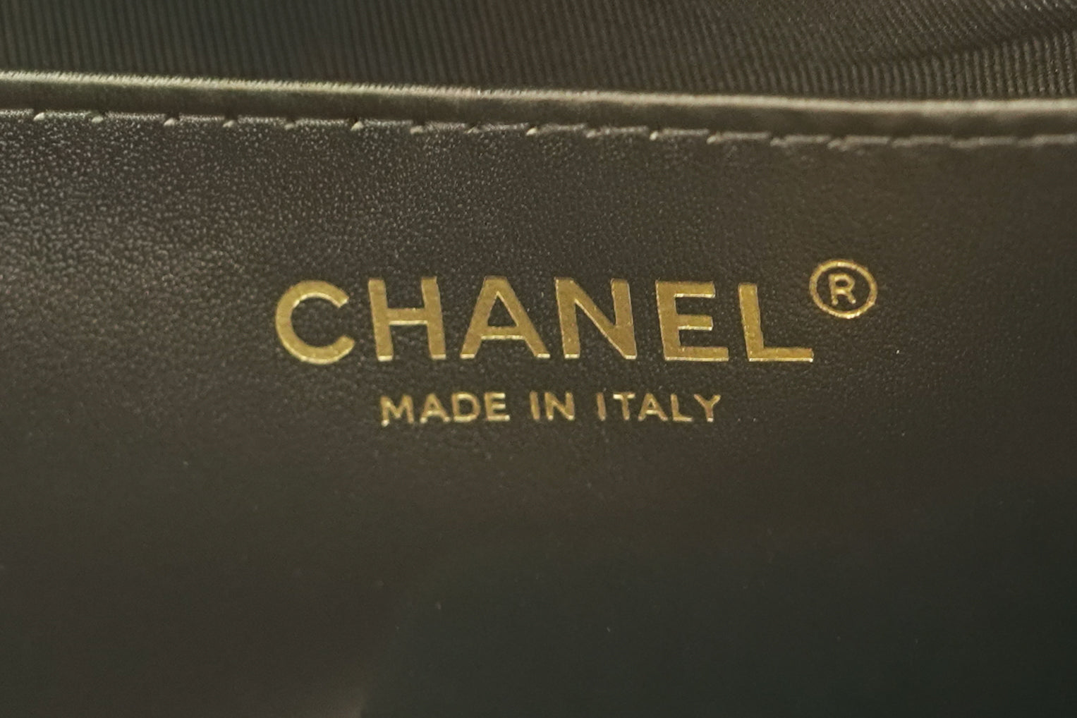 Chanel | Hobo Bag – Lambskin – Black – Gold Hardware