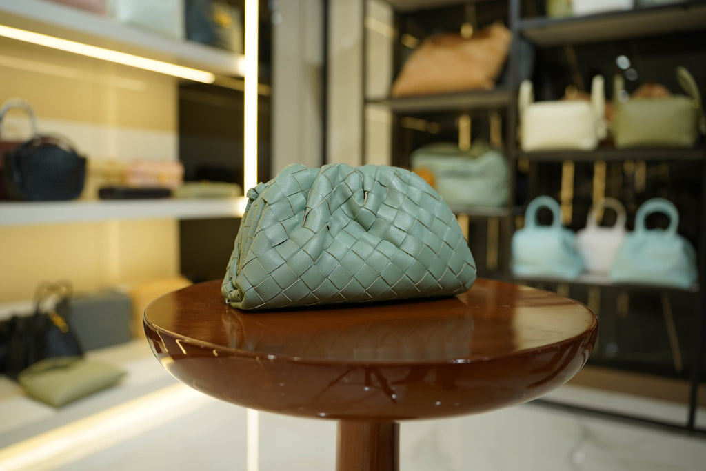 Bottega Veneta | Intrecciato Pouch – Leather – Green – Gold Hardware