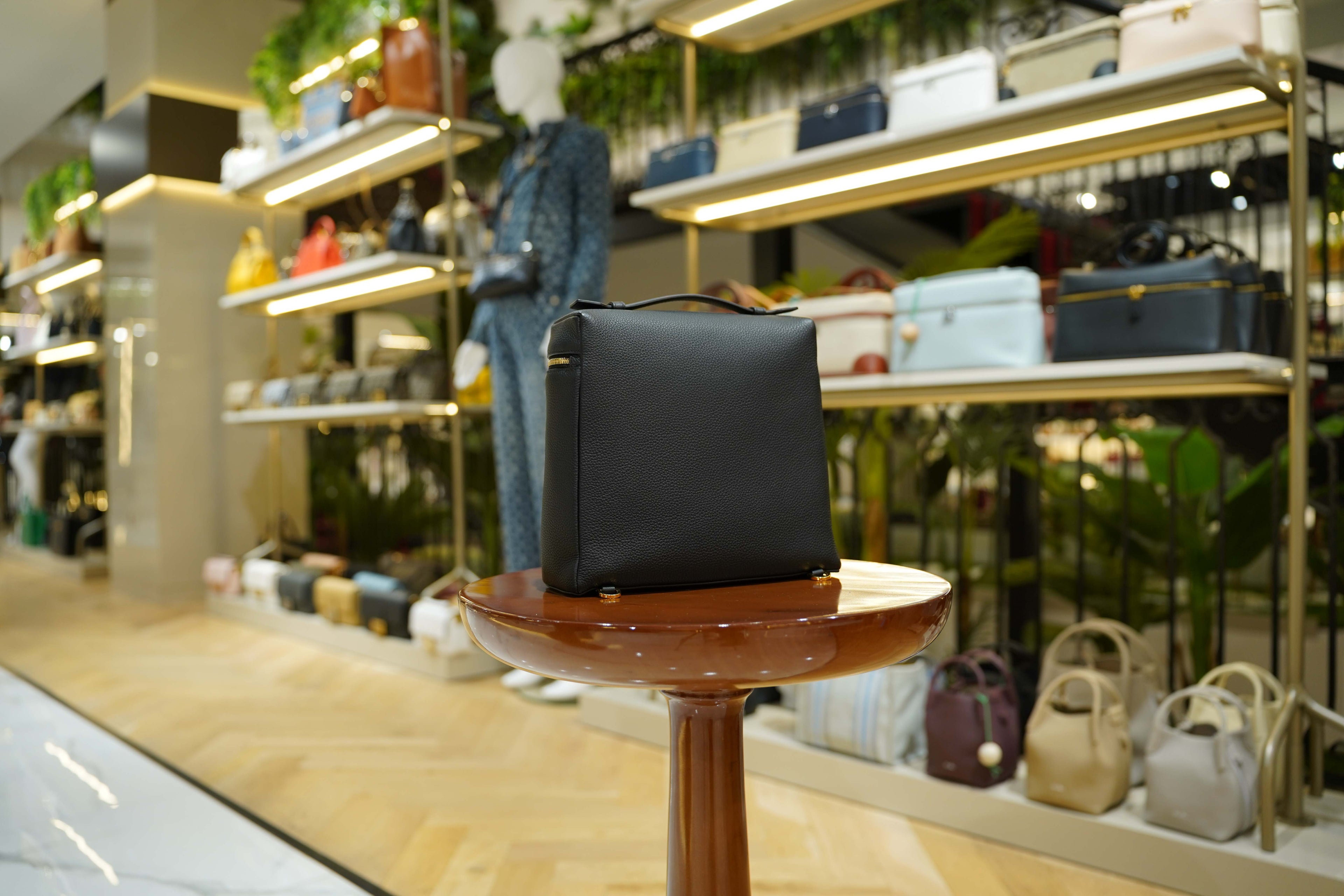 Loro Piana | Extra-Pocket-Backpack-L23.5 – Leather – Black – Gold Hardware
