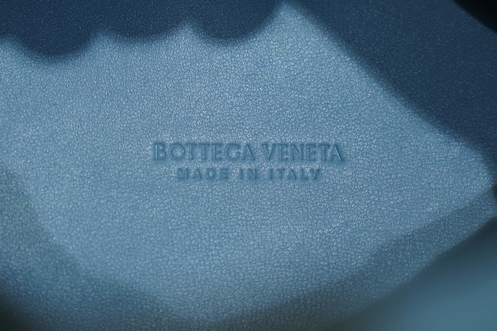 Bottega Veneta | Andiamo – Intrecciato – Light Blue – Gold Hardware