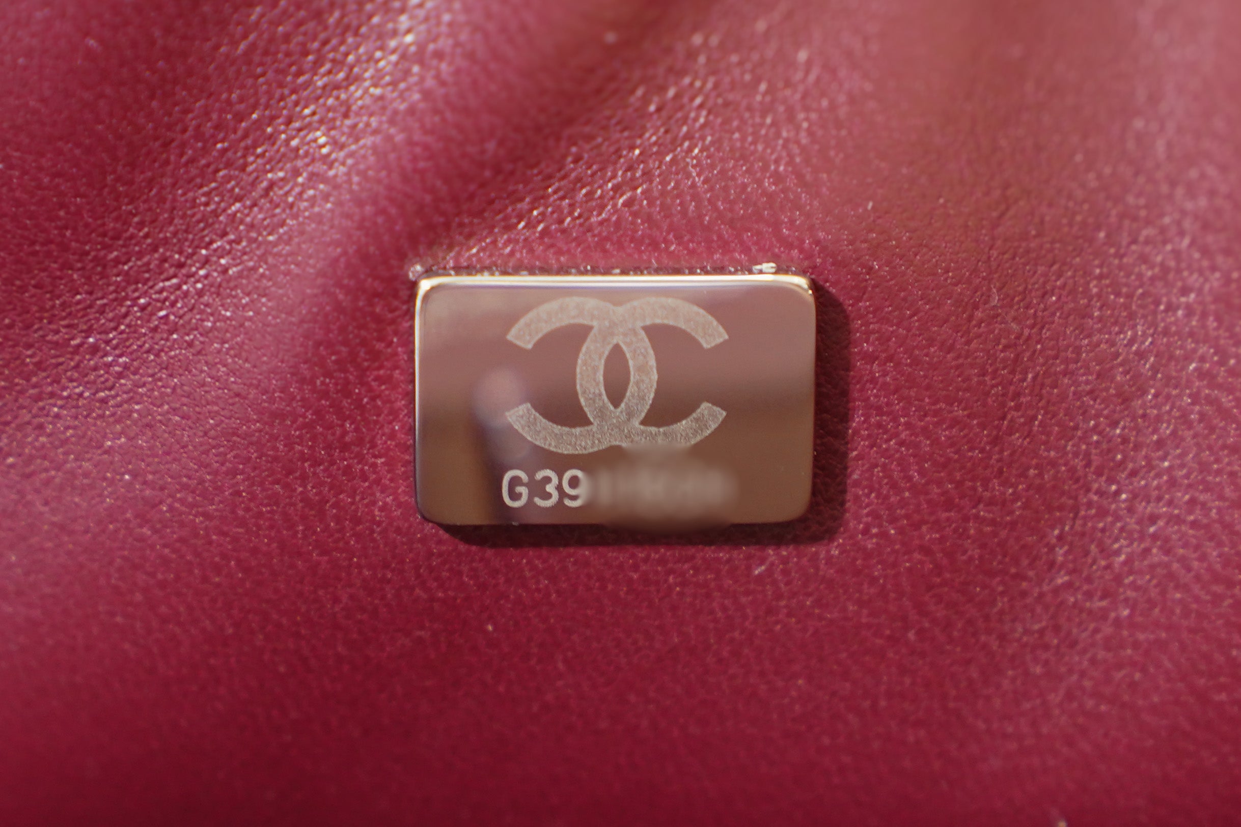 Chanel | Classic Flap Bag – Medium – Lambskin – Burgundy – Silver Hardware