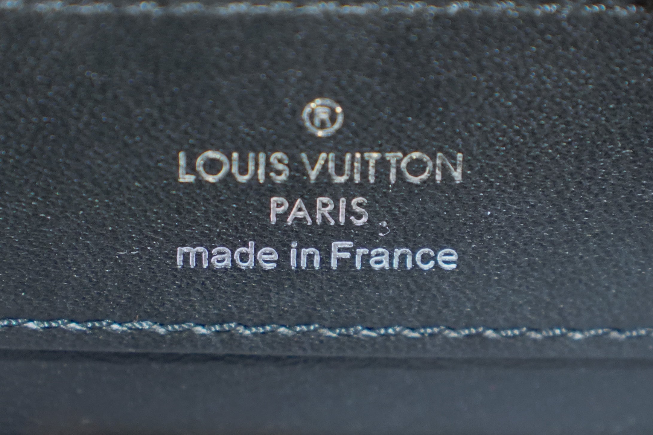 Louis Vuitton | Capucines Medium – Leather – Black – Silver Hardware
