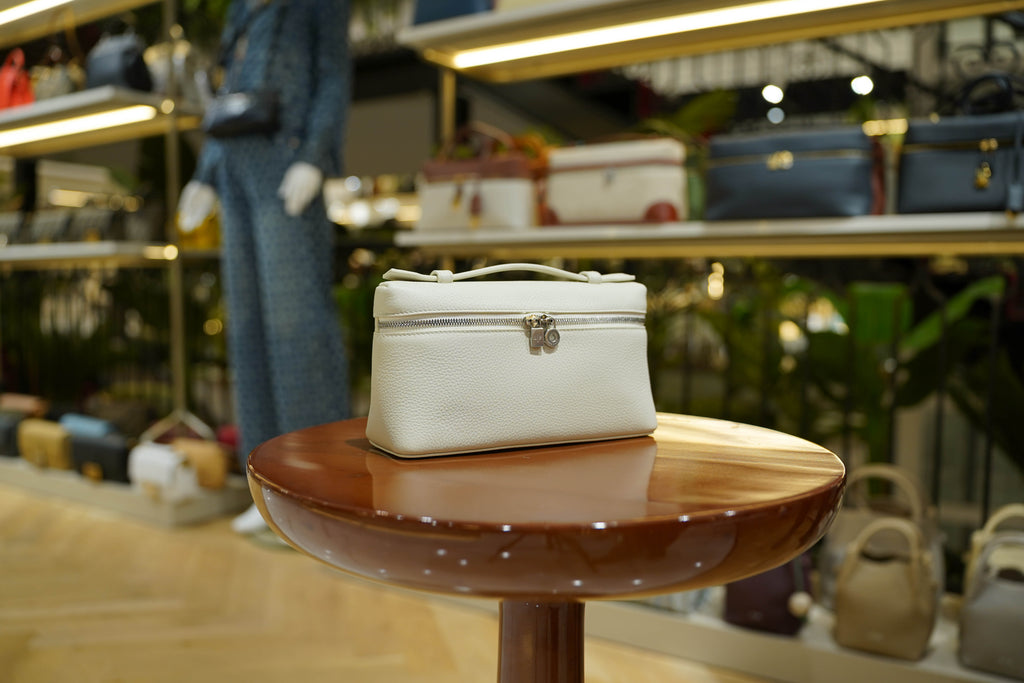 Loro Piana | Extra-Pocket-L19 – Leather – White – Silver Hardware