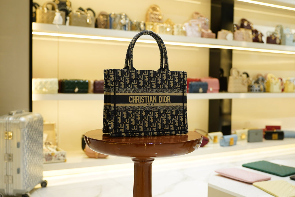 Dior | Сумка-книга – Канвас – Темно-синий – Золотая фурнитура