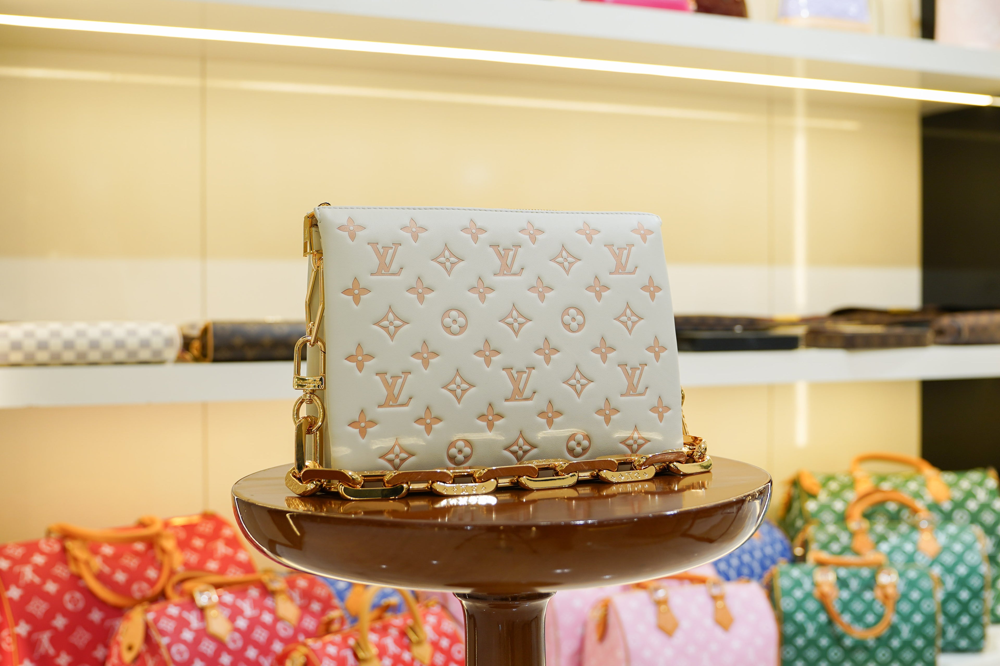 Louis Vuitton | Twist – Leather – White – Gold Hardware