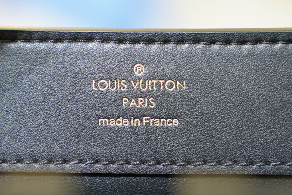 Louis Vuitton | Capucines – Crocodile Leather – Black – Gold Hardware