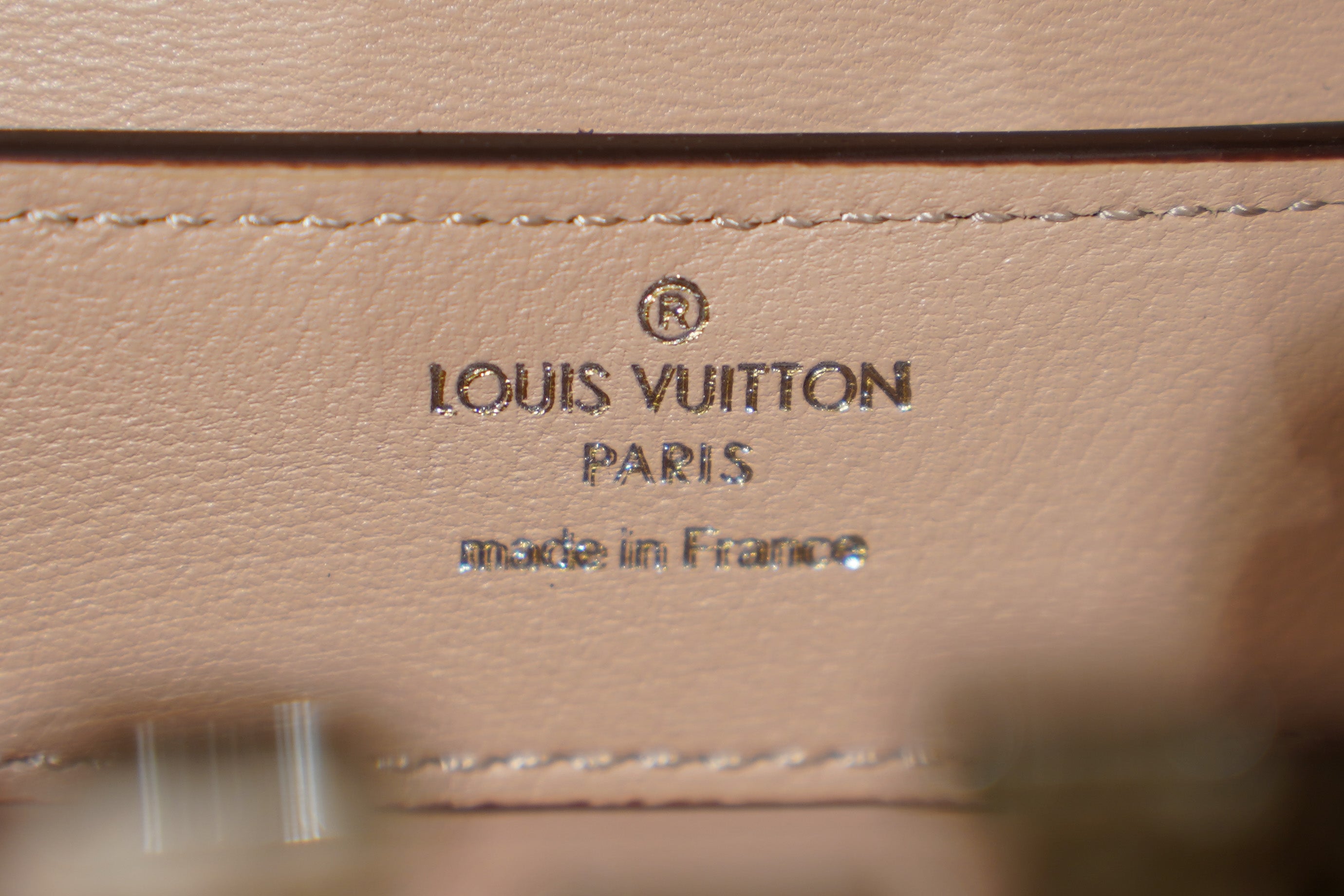 Louis Vuitton | Capucines Medium – Python – Beige – Silver Hardware