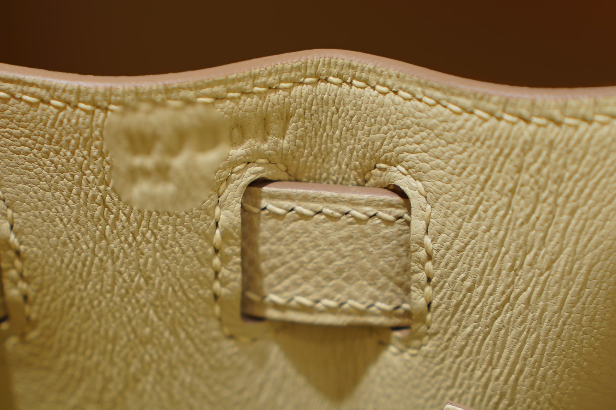 Hermes | Kelly 28 – Togo – Craie – Gold Hardware