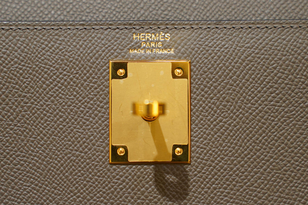 Hermes | Kelly 28 – Togo – Grau – Goldene Hardware