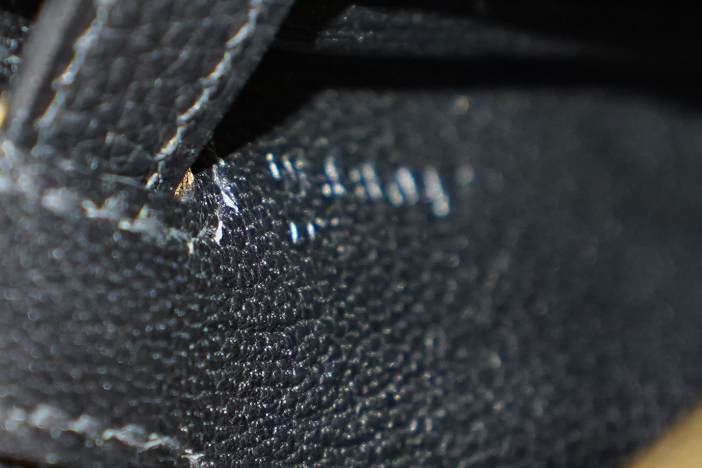 Hermes | Kelly 28 – Того – Черный – Золотая фурнитура