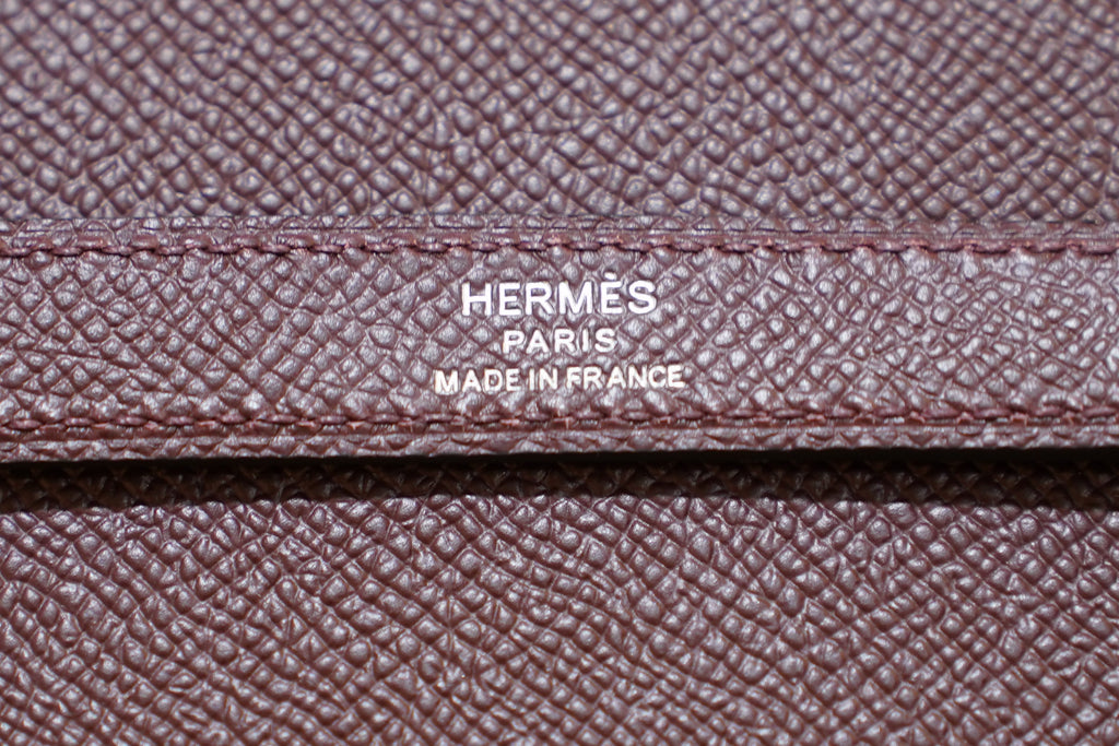 Hermes | Kelly 28 – Togo – Rouge Sellier – Palladium-Beschläge