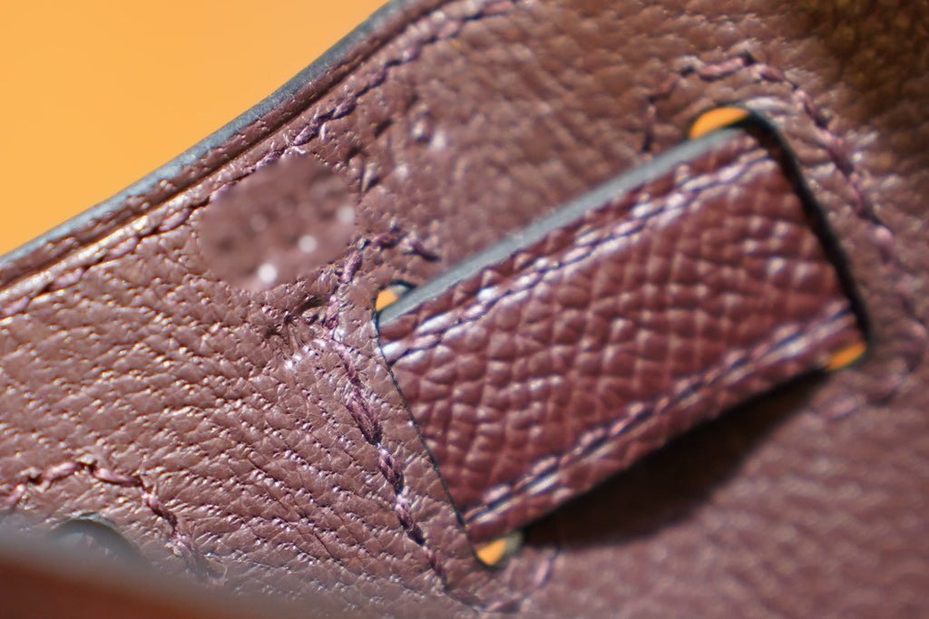 Hermes | Kelly 28 – Retourne – Togo – Cassis – Gold Hardware