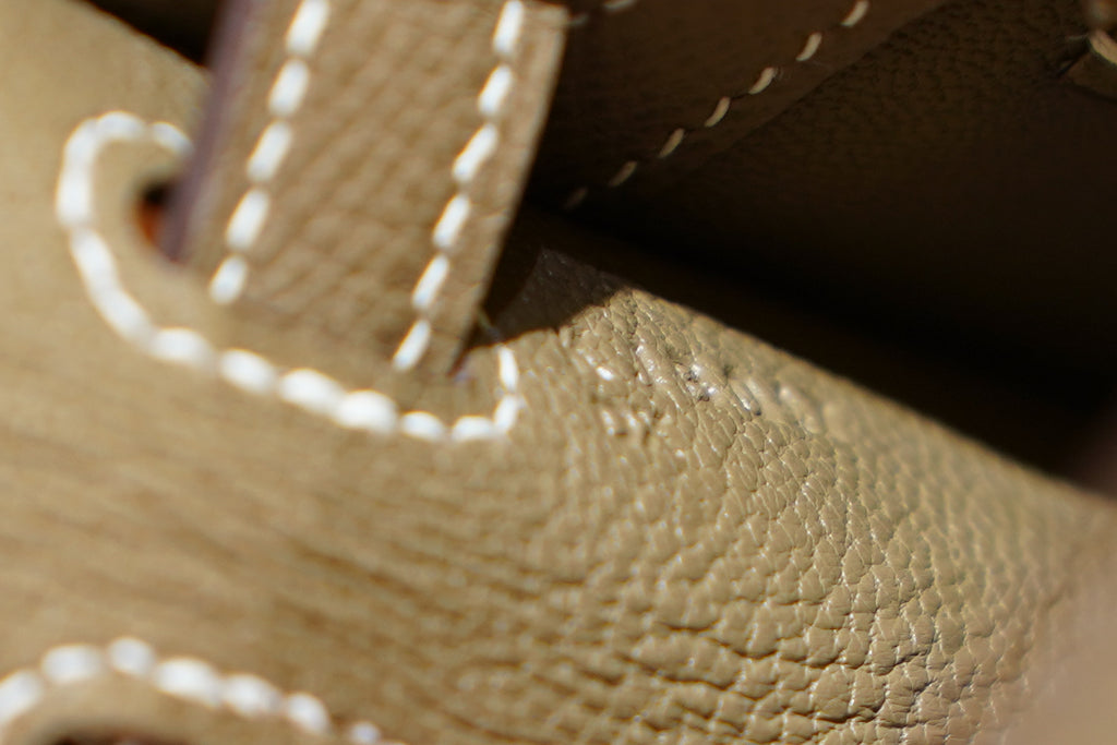 Hermes | Kelly 28 – Togo – Grau – Goldene Hardware