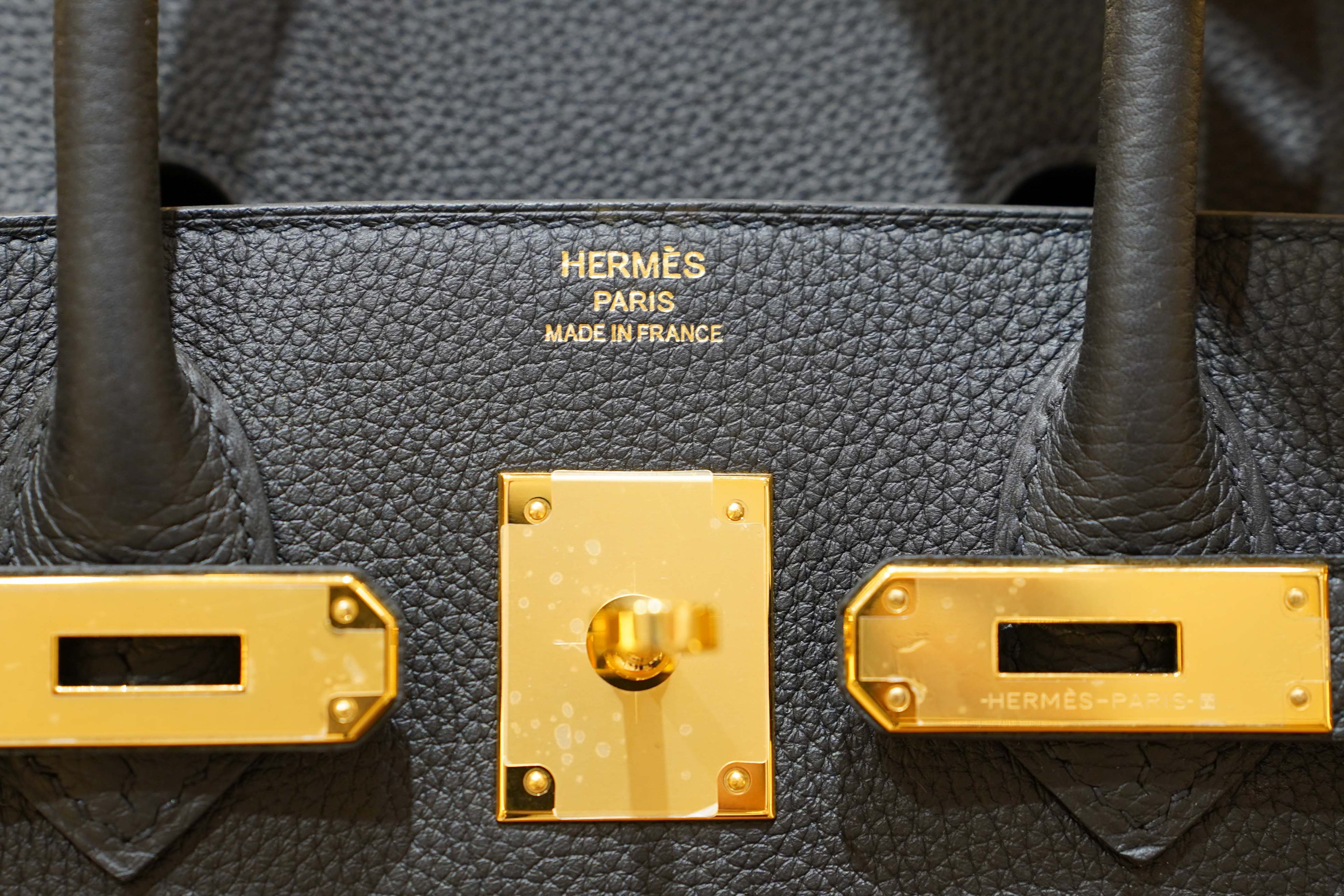Hermes | Birkin 30 – Togo Leather – Noir – Gold Hardware